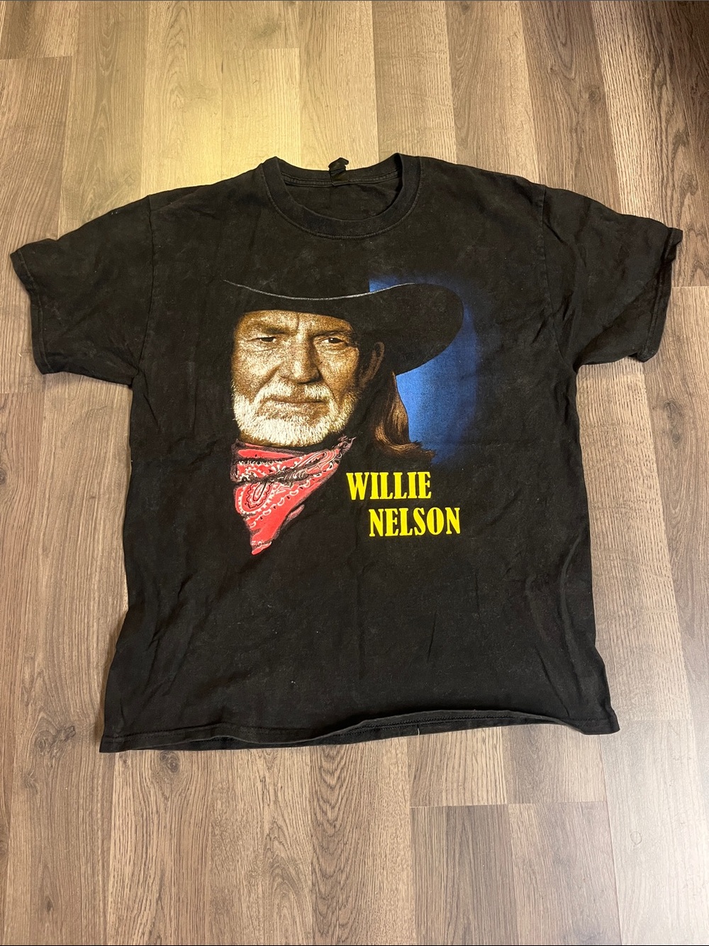 Vintage 90’s  Willie Nelson shirt large